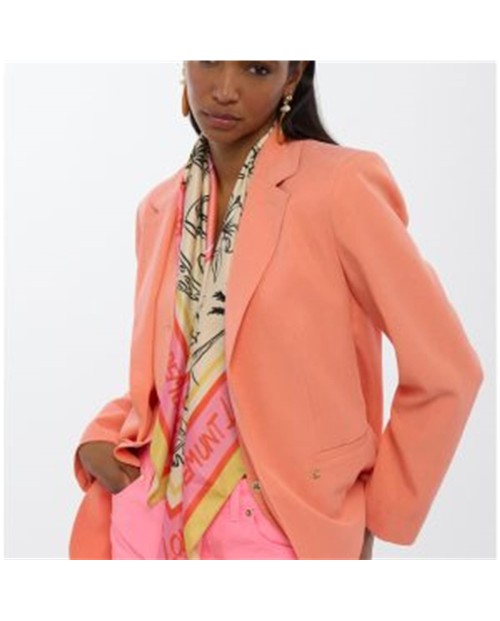 LOLA CASADEMUNT AMERICANA DE MUJER CORAL