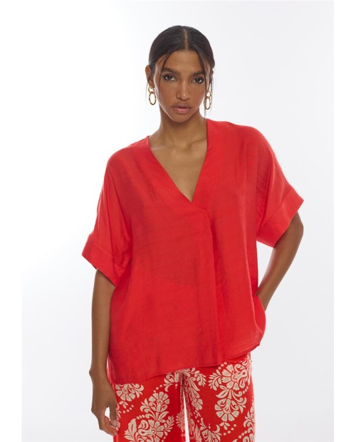 BLUSA MANGA CORTA Y ESCOTE PICO