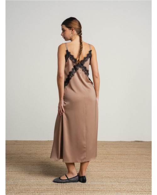 VESTIDO DE ENCAJE