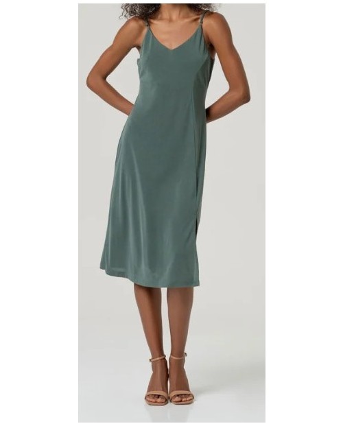 VESTTIDO MIDI LISO Y ESCOTE DE PICO DE TEJIDO FLUIDO