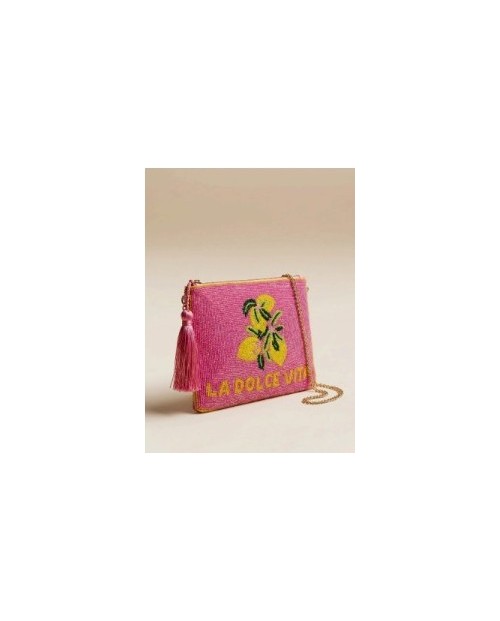 BOLSO CLUTCH EN FUCSIA CIERRE DE CREMALLERA, ASA DE CADENA DORADA