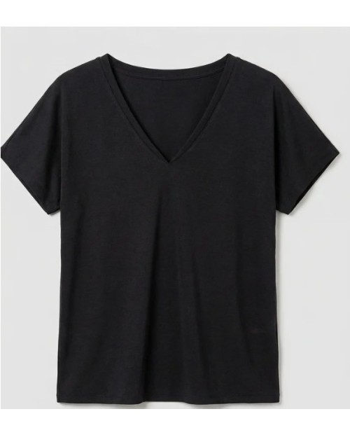 CAMISETA BASICA SUELTA ESCOTE EN V