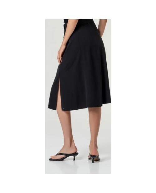 FALDA ELEGANTE CORTE MIDI CON ABERTURA