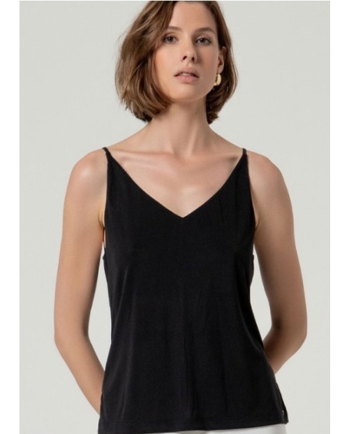 TOP MUJER BÁSICO ESCOTE PICO