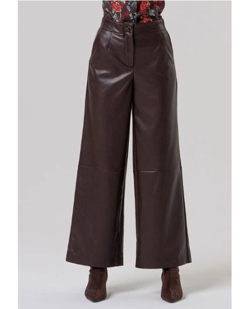 PANTALÓN ANCHO SURKANA DE EFECTO PIEL 2