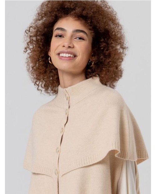 CAPA SURKANA DE PUNTO CON CUELLO ALTO