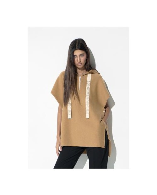 LOLA CASADEMUNT CAPA DE MUJER CAMEL